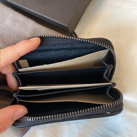 Black bottega veneta wallet - Picture 4 of 4